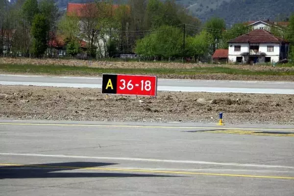 Ulaştırma ve Altyapı Bakanı Karaismailoğlu Zonguldak Çaycuma Havalimanı'nda konuştu Açıklaması Ulaştırma ve Altyapı Bakanı Karaismailoğlu Zonguldak Çaycuma Havalimanı'nda konuştu Açıklaması