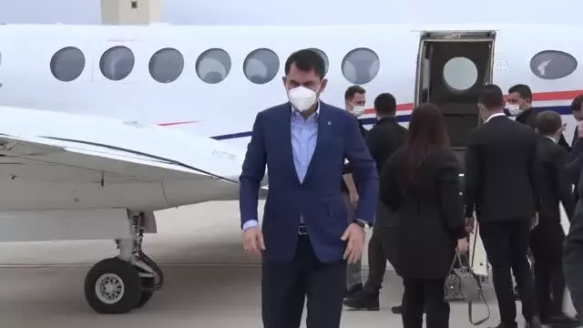 Bakan Kurum cuma namazının ardından Tunceli'ye geçti Bakan Kurum cuma namazının ardından Tunceli'ye geçti