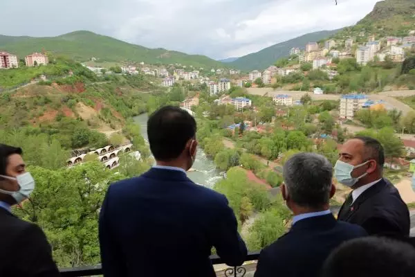 Bakan Kurum: 'Munzur ve Pülümür vadilerimizi koruyacağız' Bakan Kurum: 'Munzur ve Pülümür vadilerimizi koruyacağız'