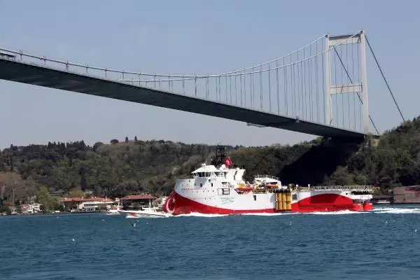 BARBAROS HAYRETTİN PAŞA İSTANBUL BOĞAZI'NDAN GEÇTİ BARBAROS HAYRETTİN PAŞA İSTANBUL BOĞAZI'NDAN GEÇTİ