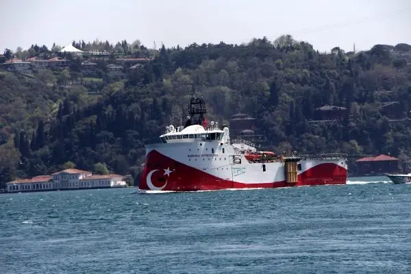 BARBAROS HAYRETTİN PAŞA İSTANBUL BOĞAZI'NDAN GEÇTİ BARBAROS HAYRETTİN PAŞA İSTANBUL BOĞAZI'NDAN GEÇTİ