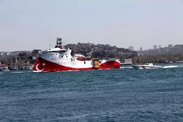 BARBAROS HAYRETTİN PAŞA İSTANBUL BOĞAZI'NDAN GEÇTİ BARBAROS HAYRETTİN PAŞA İSTANBUL BOĞAZI'NDAN GEÇTİ