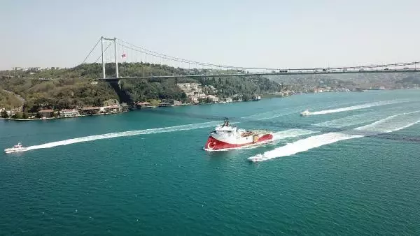 BARBAROS HAYRETTİN PAŞA İSTANBUL BOĞAZI'NDAN GEÇTİ BARBAROS HAYRETTİN PAŞA İSTANBUL BOĞAZI'NDAN GEÇTİ