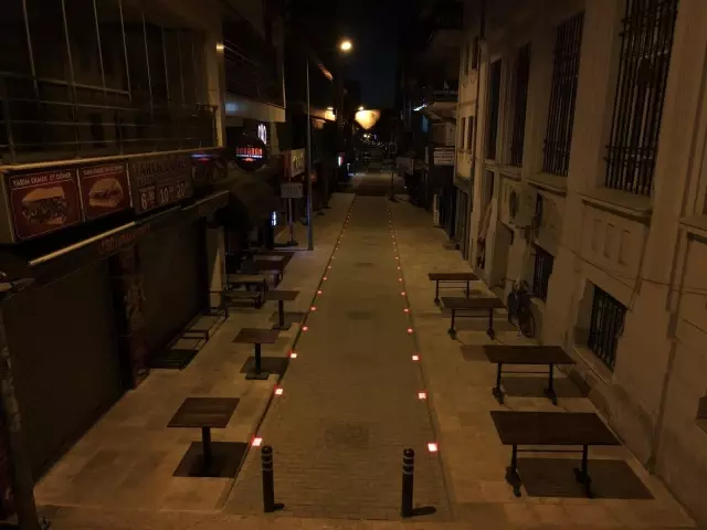 Başkan Atay ile sokaklar güzelleşiyor Başkan Atay ile sokaklar güzelleşiyor