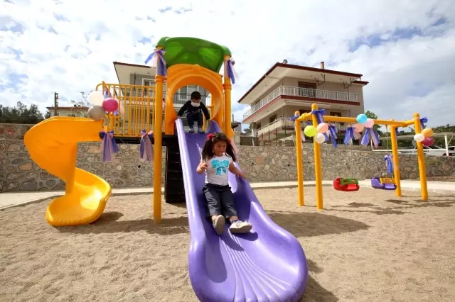Başkan Filiz Ceritoğlu Sengel, miniklere verdiği park sözünü tuttu Başkan Filiz Ceritoğlu Sengel, miniklere verdiği park sözünü tuttu
