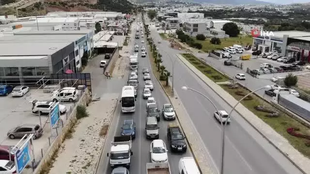 Bodrum Belediye Başkanı Aras: 'Bodrum'da kaos yaşanıyor' Bodrum Belediye Başkanı Aras: 'Bodrum'da kaos yaşanıyor'