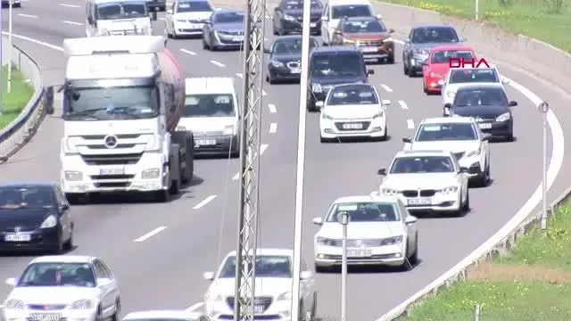 BOLU DAĞI TÜNELİ'NDEN SON 2 GÜNDE 100 BİNİ AŞKIN ARAÇ GEÇTİ BOLU DAĞI TÜNELİ'NDEN SON 2 GÜNDE 100 BİNİ AŞKIN ARAÇ GEÇTİ