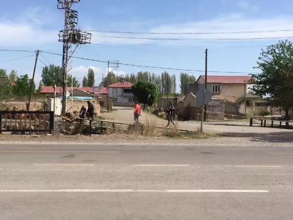 Son dakika gündem: BOMBA İMHA UZMANINA, 'PATLATMAYIN O BİZİM' DİYE SESLENDİ Son dakika gündem: BOMBA İMHA UZMANINA, 'PATLATMAYIN O BİZİM' DİYE SESLENDİ