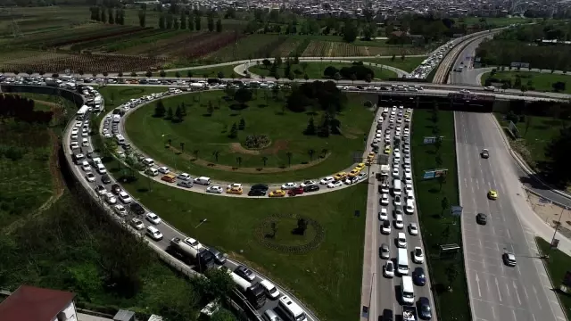 Bursa'da uygulama noktasından geçmek bu sefer kolay olmadı Bursa'da uygulama noktasından geçmek bu sefer kolay olmadı
