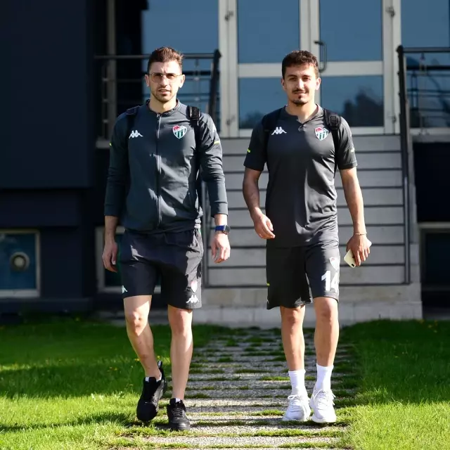 Bursaspor kafilesi, Eskişehir'e hareket etti Bursaspor kafilesi, Eskişehir'e hareket etti