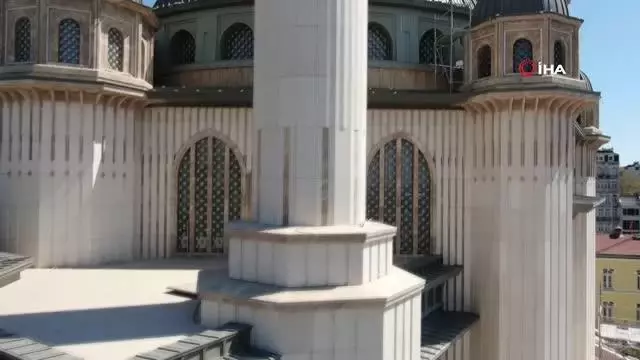 Büyük açılışa günler kaldı...Taksim Camii, Çamlıca Camii ile aynı karede Büyük açılışa günler kaldı...Taksim Camii, Çamlıca Camii ile aynı karede