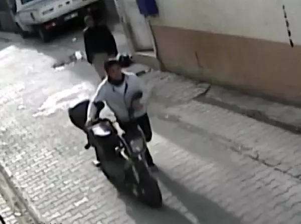 ÇALDIĞI MOTOSİKLETİ SATTI, 'SAHİBİNİN ZARARINI KARŞILAMAK İSTİYORUM' DEDİ ÇALDIĞI MOTOSİKLETİ SATTI, 'SAHİBİNİN ZARARINI KARŞILAMAK İSTİYORUM' DEDİ