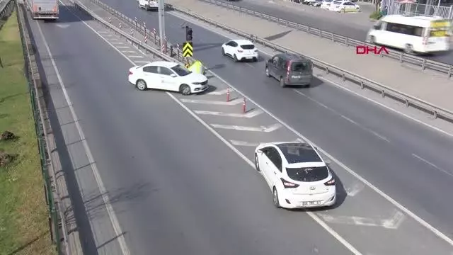 CEVİZLİBAĞ'DA GERİ GERİ GİDİP, TRAFİĞİ TEHLİKEYE ATTILAR CEVİZLİBAĞ'DA GERİ GERİ GİDİP, TRAFİĞİ TEHLİKEYE ATTILAR