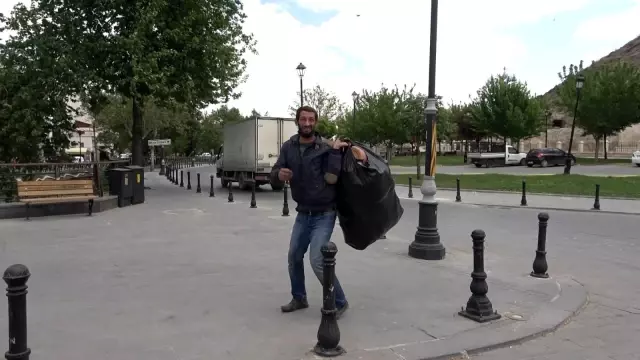 Gaziantep'te tam kapanmaya kısmen uyuldu Gaziantep'te tam kapanmaya kısmen uyuldu