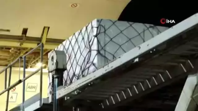 - Çin'den Gürcistan'a 100 bin doz aşı bağışı - Çin'den Gürcistan'a 100 bin doz aşı bağışı