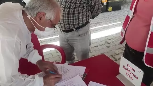 Son dakika haberleri! Datça'da polis, jandarma ve AK Parti'den kök hücre numune bağışına destek Son dakika haberleri! Datça'da polis, jandarma ve AK Parti'den kök hücre numune bağışına destek