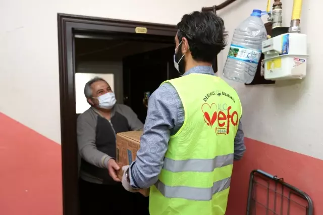 Derince'de vefa ekibinin çalışmaları sürüyor Derince'de vefa ekibinin çalışmaları sürüyor