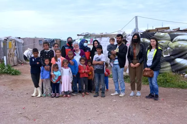 Son dakika haber! Derme çatma barakalarda yaşayanlara sevgi seli Son dakika haber! Derme çatma barakalarda yaşayanlara sevgi seli