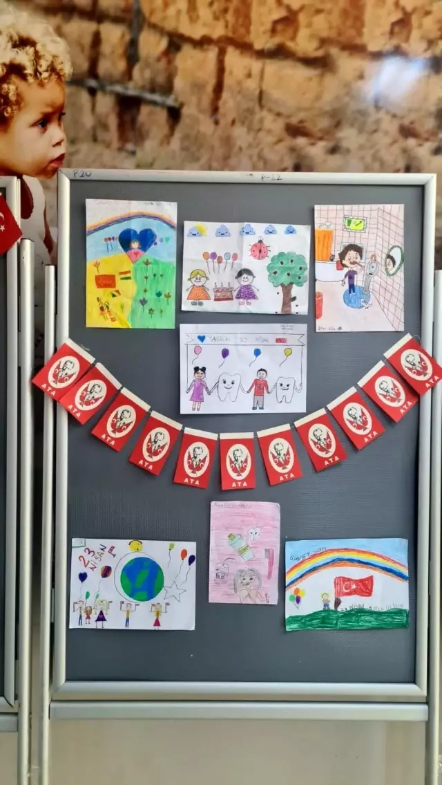 Diş Hekimliği Fakültesinden resim sergisi Diş Hekimliği Fakültesinden resim sergisi