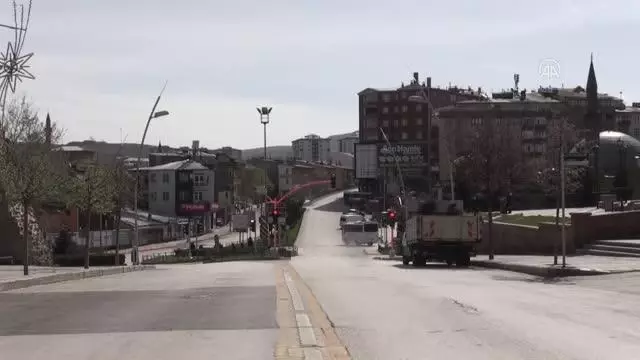 'Tam kapanma' uygulamasının ilk gününde sessizlik hakim oldu 'Tam kapanma' uygulamasının ilk gününde sessizlik hakim oldu