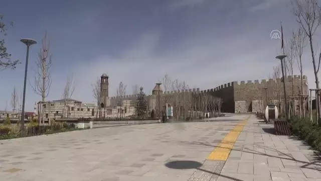 'Tam kapanma' uygulamasının ilk gününde sessizlik hakim oldu 'Tam kapanma' uygulamasının ilk gününde sessizlik hakim oldu