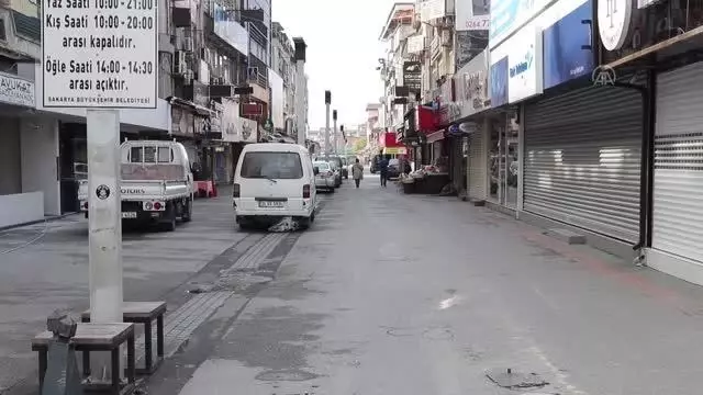 Doğu Marmara ve Batı Karadeniz'de 'tam kapanma' kısıtlamasına uyuluyor Doğu Marmara ve Batı Karadeniz'de 'tam kapanma' kısıtlamasına uyuluyor