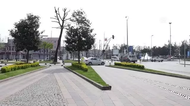 Doğu Marmara ve Batı Karadeniz'de 'tam kapanma' kısıtlamasına uyuluyor Doğu Marmara ve Batı Karadeniz'de 'tam kapanma' kısıtlamasına uyuluyor
