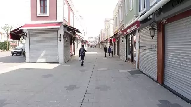 Doğu Marmara ve Batı Karadeniz'de 'tam kapanma' kısıtlamasına uyuluyor Doğu Marmara ve Batı Karadeniz'de 'tam kapanma' kısıtlamasına uyuluyor