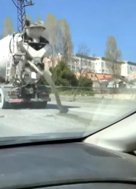 Döke döke gittiler, sonunda fark edebildiler Döke döke gittiler, sonunda fark edebildiler