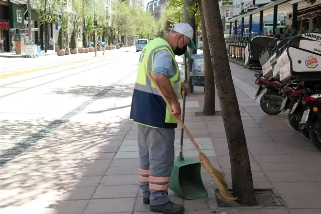 Doktorlar caddesi temizlendi Doktorlar caddesi temizlendi