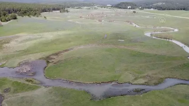 (Drone Destekli) BOLU - 'Tabiatın kalbi' Bolu'da iki mevsim bir arada yaşanıyor (Drone Destekli) BOLU - 'Tabiatın kalbi' Bolu'da iki mevsim bir arada yaşanıyor