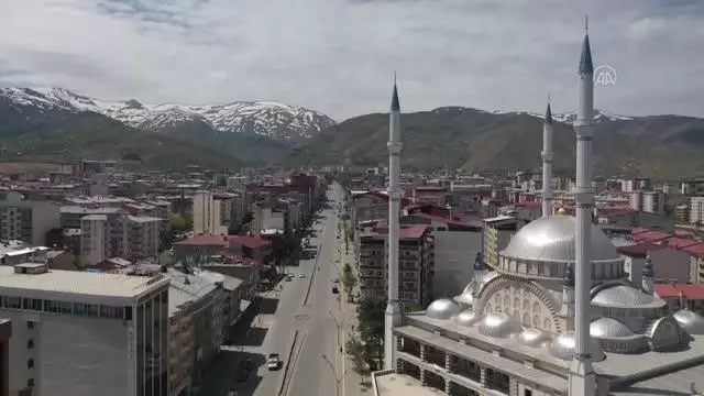 (DRONE) - 'Tam kapanma' uygulaması ile sessizlik hakim oldu (DRONE) - 'Tam kapanma' uygulaması ile sessizlik hakim oldu