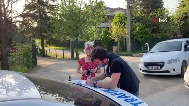 Ehliyetsiz sürücü kovalamaca sonrası yakalandı Ehliyetsiz sürücü kovalamaca sonrası yakalandı