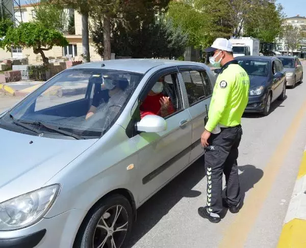 Kısıtlama saatlerinde ekmek almaya giden baba ve oğluna ağır ceza Kısıtlama saatlerinde ekmek almaya giden baba ve oğluna ağır ceza