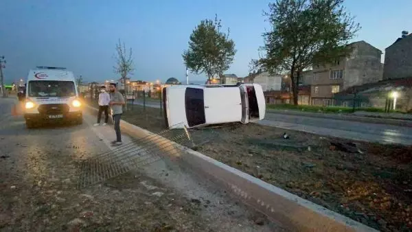 Elektrik direğine çarpan otomobilin sürücüsü 2.30 promil alkollü çıktı Elektrik direğine çarpan otomobilin sürücüsü 2.30 promil alkollü çıktı