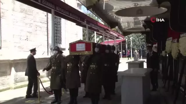 Emekli Orgeneral Servet Yörük, Üsküdar'da son yolculuğuna uğurlandı