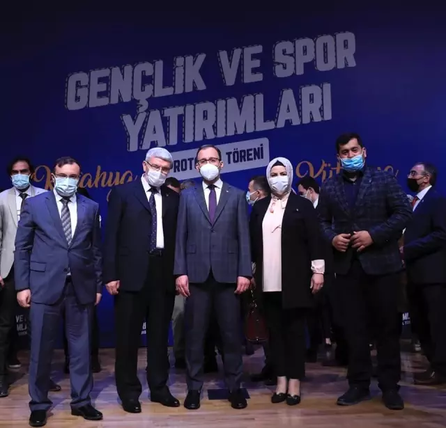 Emet ilçesine 9 adet spor branş tesisi ve bir spor kompleksi müjdesi Emet ilçesine 9 adet spor branş tesisi ve bir spor kompleksi müjdesi