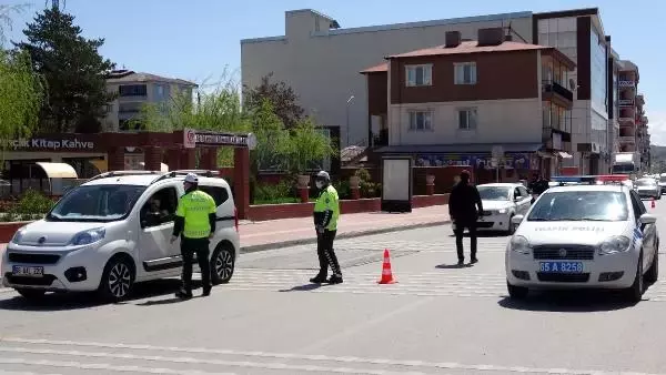 ERCİŞ'TE POLİSTEN DRONLU DENETİM ERCİŞ'TE POLİSTEN DRONLU DENETİM