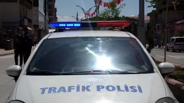 ERCİŞ'TE POLİSTEN DRONLU DENETİM ERCİŞ'TE POLİSTEN DRONLU DENETİM