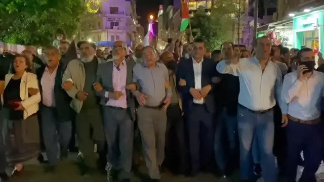 Filistin Devlet Başkanı Abbas'ın seçime ilişkin açıklamaları protesto edildi Filistin Devlet Başkanı Abbas'ın seçime ilişkin açıklamaları protesto edildi