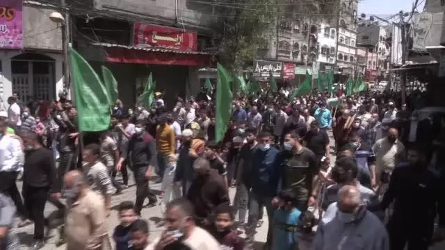 Filistin seçimlerinin ertelenmesi kararı protesto edildi Filistin seçimlerinin ertelenmesi kararı protesto edildi