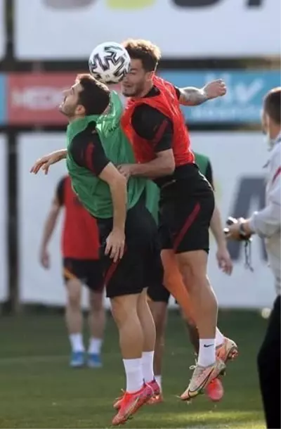 Galatasaray'da Gençlerbirliği maçı hazırlıkları sürüyor Galatasaray'da Gençlerbirliği maçı hazırlıkları sürüyor