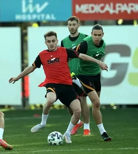 Galatasaray'da Gençlerbirliği maçı hazırlıkları sürüyor Galatasaray'da Gençlerbirliği maçı hazırlıkları sürüyor