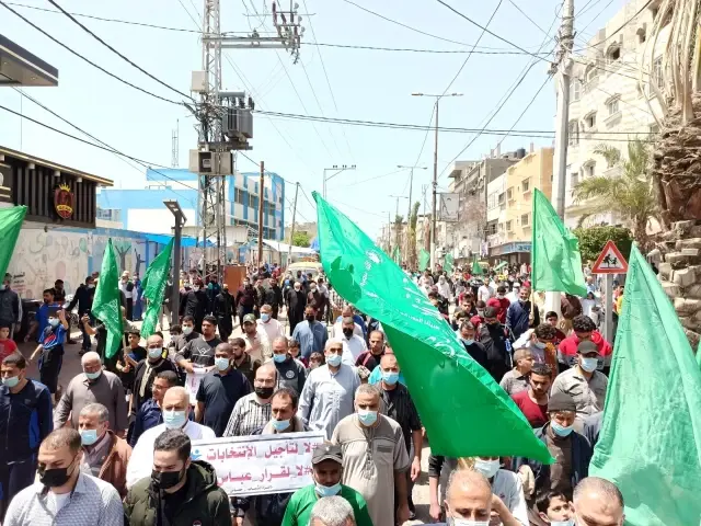 - Gazze'de genel seçimlerin ertelemesine karşı protesto - Gazze'de genel seçimlerin ertelemesine karşı protesto