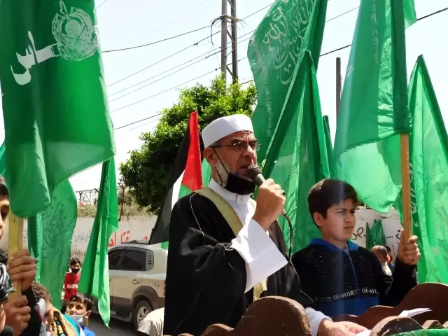 - Gazze'de genel seçimlerin ertelemesine karşı protesto - Gazze'de genel seçimlerin ertelemesine karşı protesto