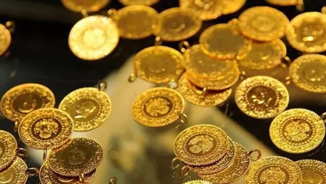 Güne yükselişle başlayan altının gram fiyatı 470 lira seviyesinden işlem görüyor Güne yükselişle başlayan altının gram fiyatı 470 lira seviyesinden işlem görüyor