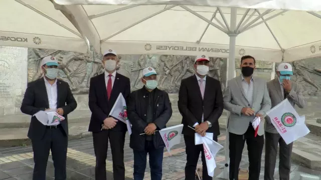 Hak-İş üyeleri, 1 Mayıs Emek ve Dayanışma Gününü kutladı Hak-İş üyeleri, 1 Mayıs Emek ve Dayanışma Gününü kutladı