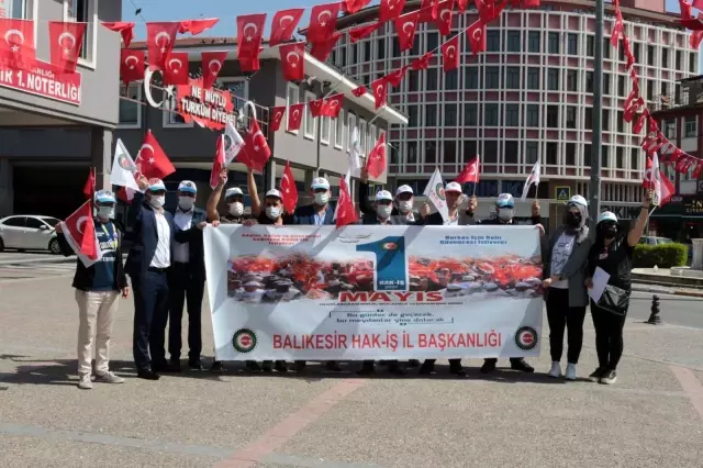 Hak-İş üyeleri, 1 Mayıs Emek ve Dayanışma Gününü kutladı Hak-İş üyeleri, 1 Mayıs Emek ve Dayanışma Gününü kutladı