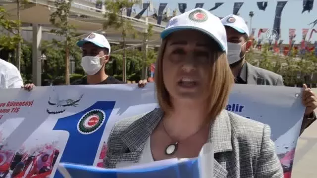 Hak-İş üyeleri, 1 Mayıs Emek ve Dayanışma Gününü kutladı Hak-İş üyeleri, 1 Mayıs Emek ve Dayanışma Gününü kutladı