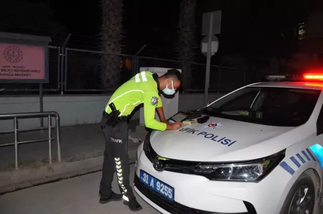 Hatay'da tam kapanmanın ilk saatlerinde 68 bin 380 TL cezai işlem uygulandı Hatay'da tam kapanmanın ilk saatlerinde 68 bin 380 TL cezai işlem uygulandı